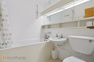 Family Bath- click for photo gallery